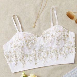 Lace cropped tank top. Only wore once!! Very cute and goes well with jeans